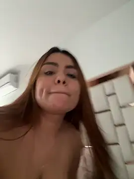 Chat XXX ao vivo de valeria2019hot