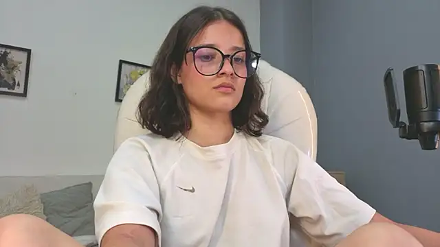 Chat +18 de Amaia_Daniells ao vivo