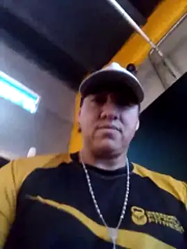 will1980 Live XXX Chat