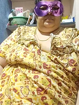 XXX chat uživo modela tamilthanushri