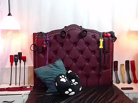 Show modela Stevens-dbs na web-kameri