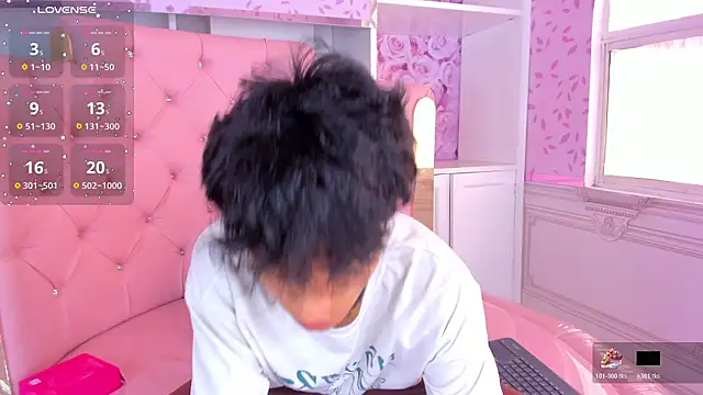 XXX chat uživo modela Dani_rivass