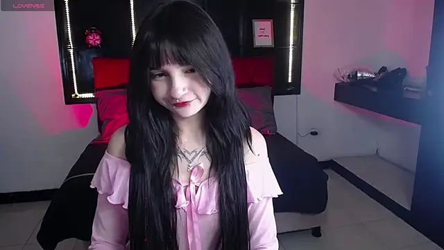 _Charlotte_Collins_ Live XXX-Chat