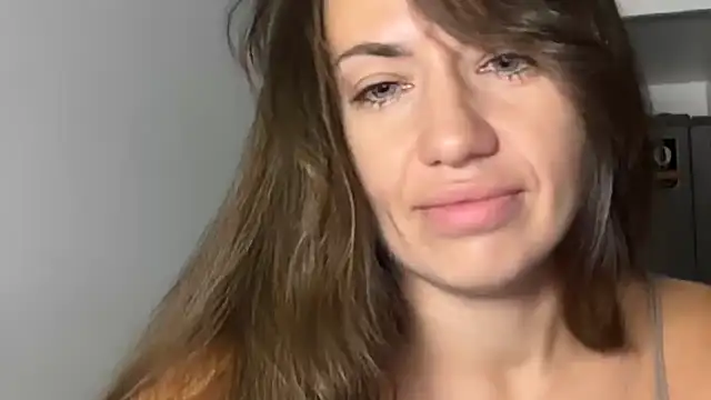 Roriann live XXX chat