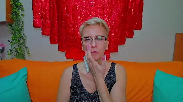 iamyourdream89n Live XXX chat