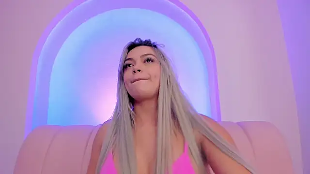 milaowens: απευθεί ας συνομιλία ΧΧΧ