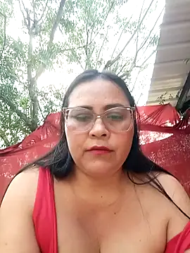 Dirty-Momm-Divorced-Hot's Live XXX Chat