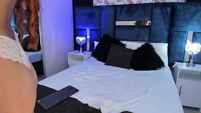 Онлайн чат XXX LolaGray__