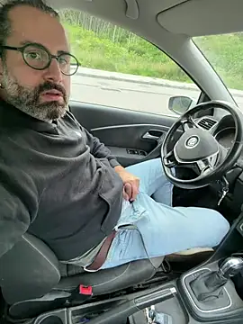 eduardbareback 现场XXX聊天