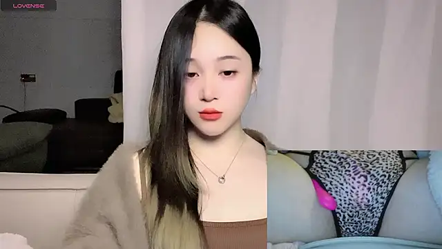 woaiqinqin live XXX chat