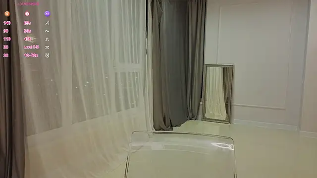 Chat XXX ao vivo de UWU_flower