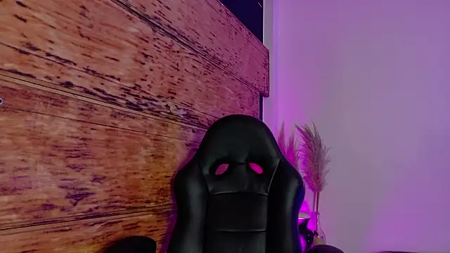 Honey__doll Chat XXX live