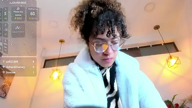 Hanna_Cornee_: онлайн-секс-чат