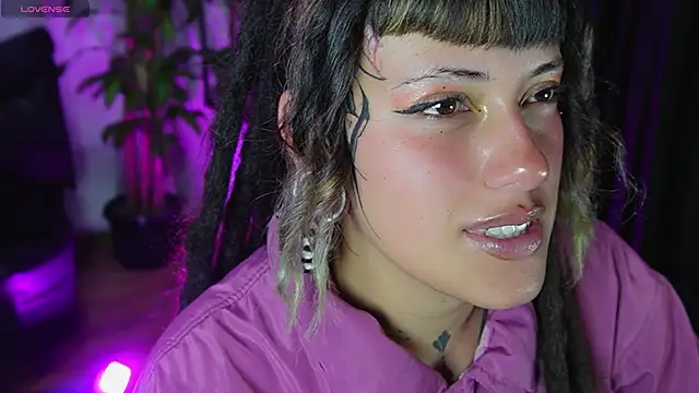 _sharlotte777's Live XXX Chat