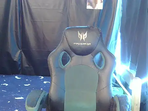 hugekenbigcock Pertunjukan Webcam