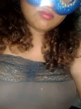 Show modela shanaya-baby77 na web-kameri