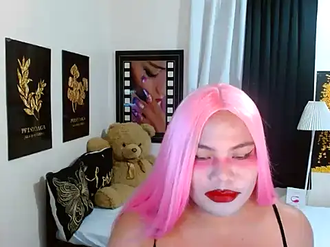 Chatroom XXX en direct de TSbrianaHugeCock
