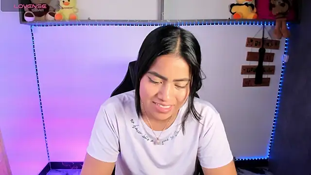 vickylatina_ 即時 XXX 聊天