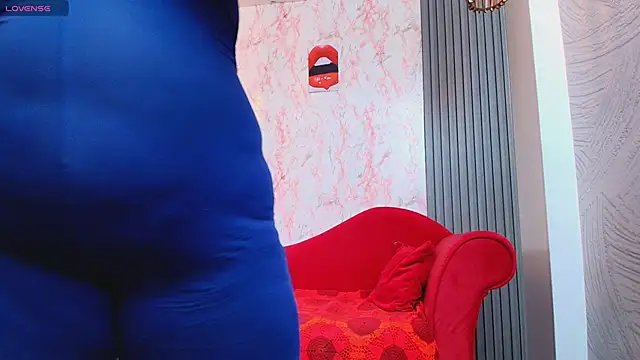 Helenna_Rose Adlı Modelin Canlı XXX Sohbeti