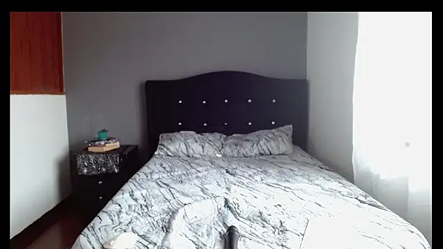 Chat XXX Live Emilia_1995