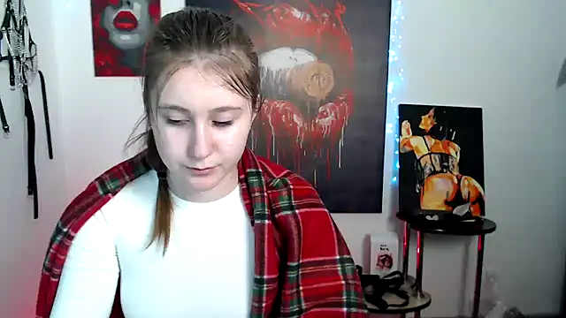 Milka_kamila élő XXX-chatje