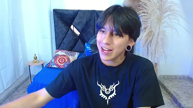 nikoo_18 网络视讯表演