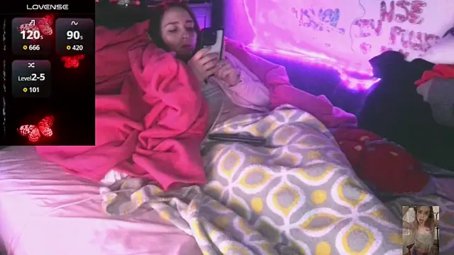 Blondiewithanass Chat XXX in diretta