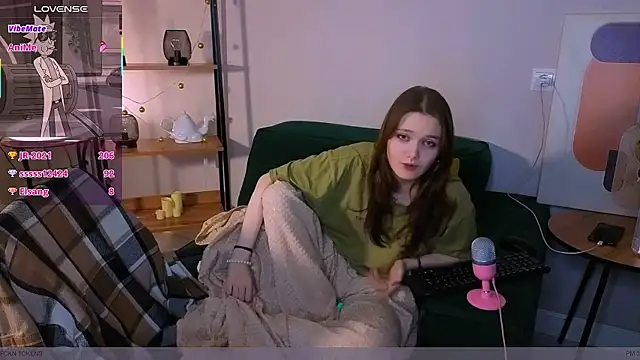 Dilara_xBaby: διαδικτυακό σόου στην κάμερα