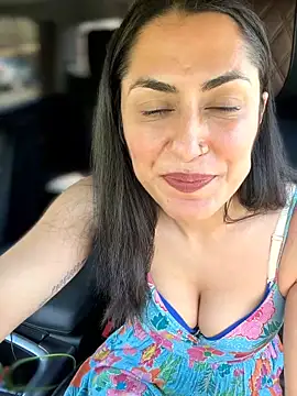 YourQueen18's Webcam Show