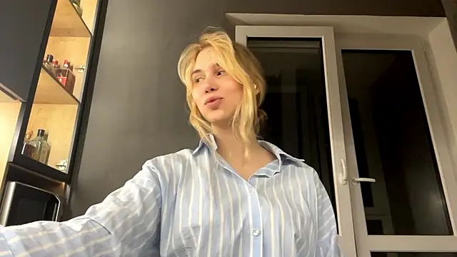 ShariLappas: вебкам-шоу