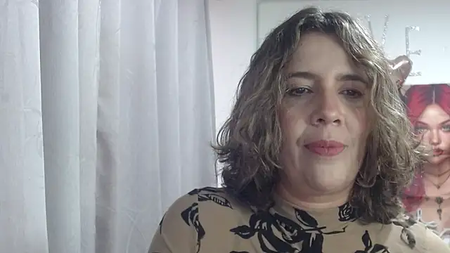 Victoria_meester élő XXX-chatje