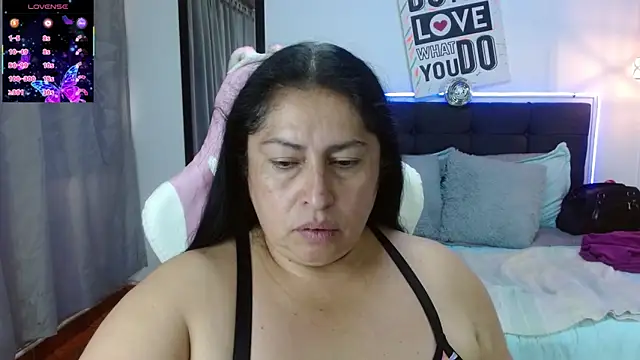 Keyla01_: онлайн-секс-чат