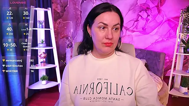 VelvetLuck live XXX chat