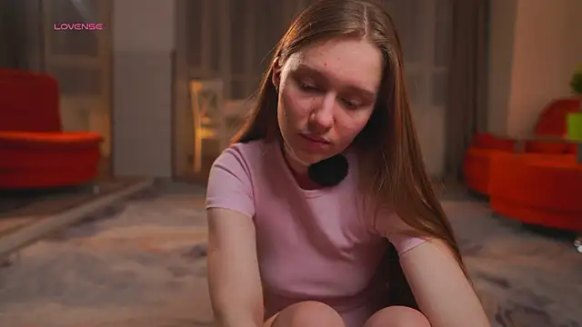 SharaNewbern's Live XXX Chat