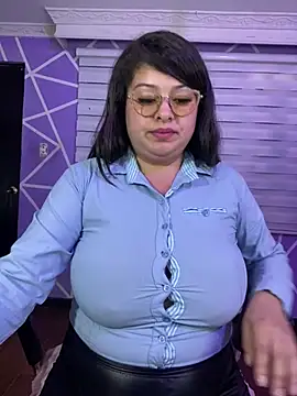 Вебкам-шоу MiiaaJoness