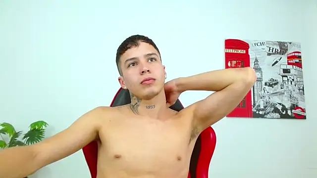 Cumandres18 Chat XXX in diretta