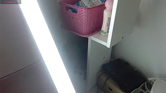 INDIAN_HORNY1 即時 XXX 聊天