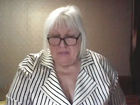 Show de Alexia64231 na webcam