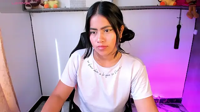 vickylatina_: онлайн-секс-чат