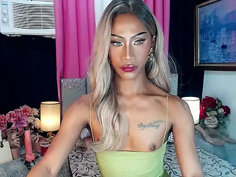 Tarah_MC_Actressex's Live XXX Chat