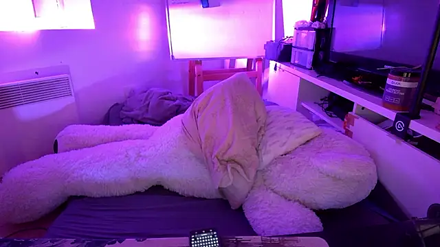 CeriseLapineのライブXXXチャット