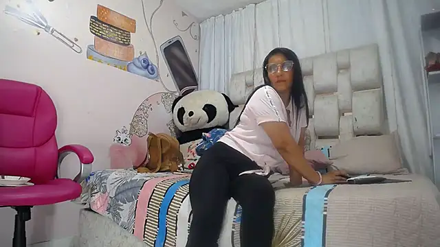 Chat +18 de SHARICK_GRECO ao vivo