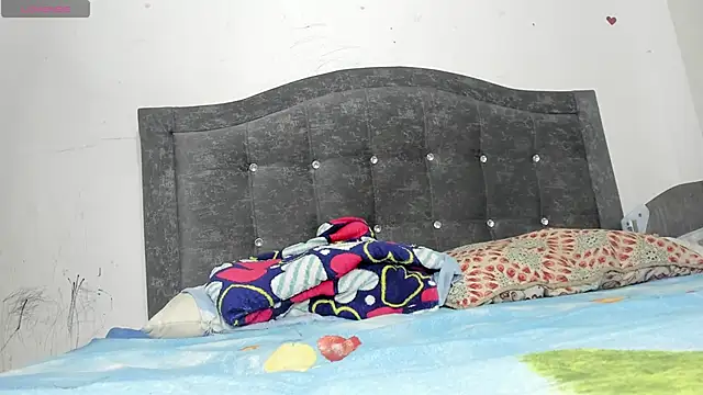 fridasr_3's Live XXX Chat