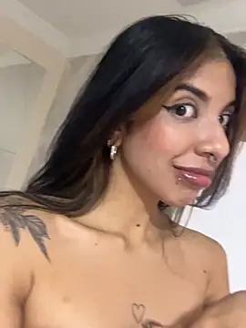 Chat XXX en directo de VioletaHills_
