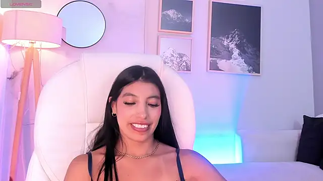 Tiffany_Low webcam show