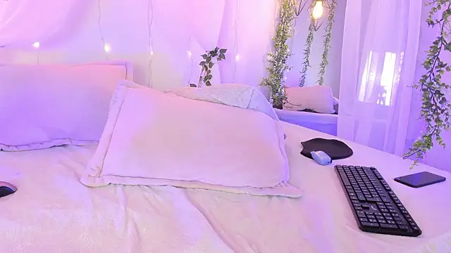 eimi_rosse18のライブXXXチャット