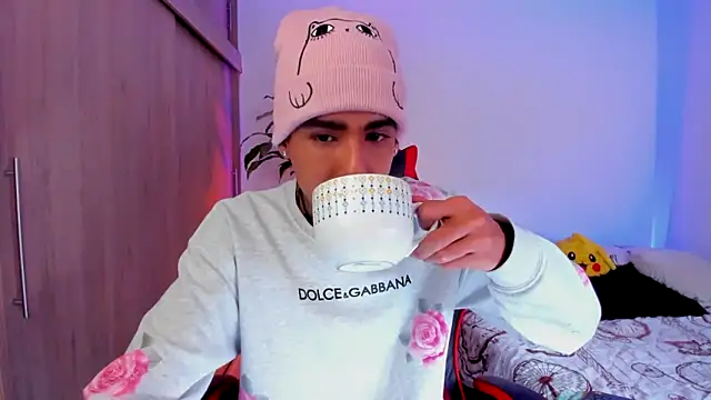 Damianwhite: απευθείας συνομιλία ΧΧΧ