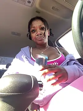 Chat +18 de mochamimi ao vivo