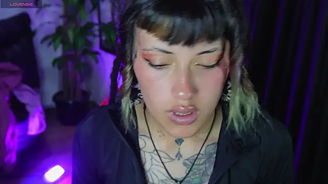 _sharlotte777 Live XXX Chat