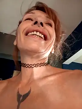 แชท XXX สดของ FrozenWaffle